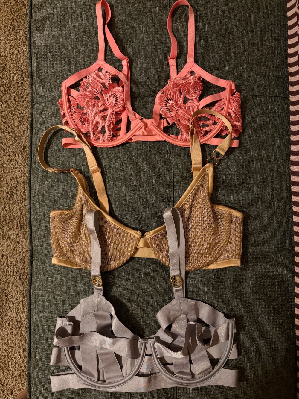 3 VS bras